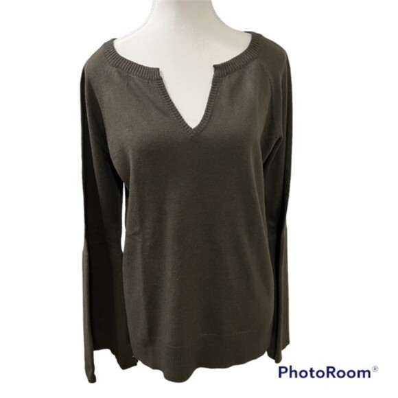 Sanctuary Anthropologie Olive Green V Neck Bell Sleeve Knit Sweater Top Sz Small - Picture 1 of 12